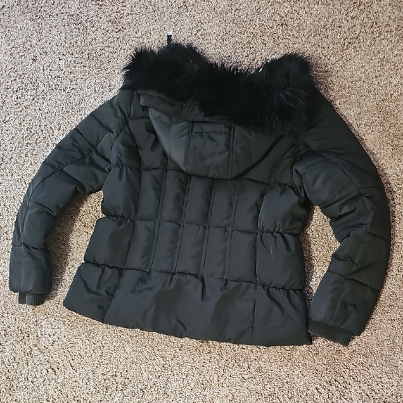 GUESS Winter Jacket with Faux Fur Hood - Picture 3 of 3